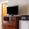 Econo Lodge Lakes Region