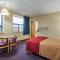 Econo Lodge - Манчестер