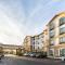 Comfort Inn & Suites Henderson - Las Vegas