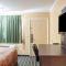 Amherst Inn & Suites