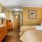 Clarion Hotel & Suites Riverfront - اوسويغو