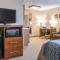 Bluffton Inn & Suites