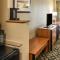 Quality Inn & Suites Columbus - Columbus