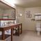 Comfort Suites Tulsa Central