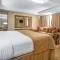 Clarion Hotel Broken Arrow - Tulsa - Broken Arrow
