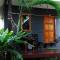 Lanta New Coconut Bungalow