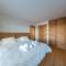 Oak Tree Chalet - on the ski slope - luxury!