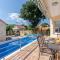 Dalmatian village charm - spacious villa with pool near Trogir - Primorski Dolac