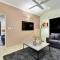 Luxury Darwin City Lights Jacuzzi Central Location Large House New Furnishings