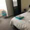 The Upper Room Apartment - 诺丁汉