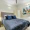 Luxury Darwin City Lights Jacuzzi Central Location Large House New Furnishings