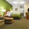 Quality Inn & Suites Orangeburg - Orangeburg