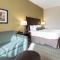 The Oaks Hotel & Suites