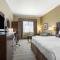 The Oaks Hotel & Suites