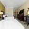 The Oaks Hotel & Suites