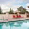 The Oaks Hotel & Suites