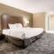 Quality Inn & Conference Centre - Orillia