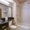 Quality Suites Springdale West I-49