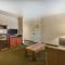 Econo Lodge Inn & Suites Riverside - Corona