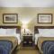 Comfort Inn & Suites Edson - ايدسون