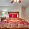 Pleasanton Courtyard Bed and Breakfast - Fayetteville