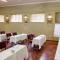 Queens Hotel by BON Hotels