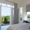 Le Vine Constantia