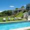 Le Vine Constantia