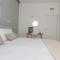 Luxury and spacious apartment Bocconi