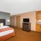 AmericInn by Wyndham Coralville - Coralville