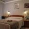 Hostal Angelines - Madrid