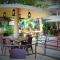 Green Grass Hotel & Restaurant