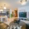Slavic Spacious Apartments by CHORS