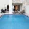 Foto: Stunning Villa in Mina Al Arab with private pool! 42/53
