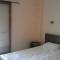Apartment 60m from sea! - 尼亚·卡利克拉提亚