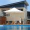 Broadwater Mariner Resort