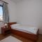 Apartment Stara Novalja 6301b