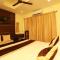 The Crescent Suites - Ernakulam