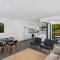 Oxford Steps - Executive 2BR Bulimba Apartment Across from the Park on Oxford St