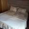 Hostal Arce Marrón