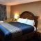 Villa West Inn