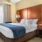 Comfort Suites