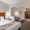 Quality Suites Austin South Street Elmo District