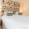 Y Branwen - adult only and dog friendly