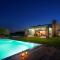 CRISTELIA SEAFRONT & POOL VILLA