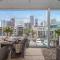 Foto: Beautiful Viaduct apartment with views to match! 9/29