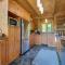 Log Cabin Home with Lake and Mountain view by Reserver.ca - Sainte-Adèle