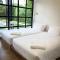 Ban Rub Lom Pool Villa 3 difference villas