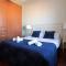 Classbedroom Apartments IV