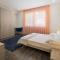 Foto: Acadia Beach Villas Slatine 33/51